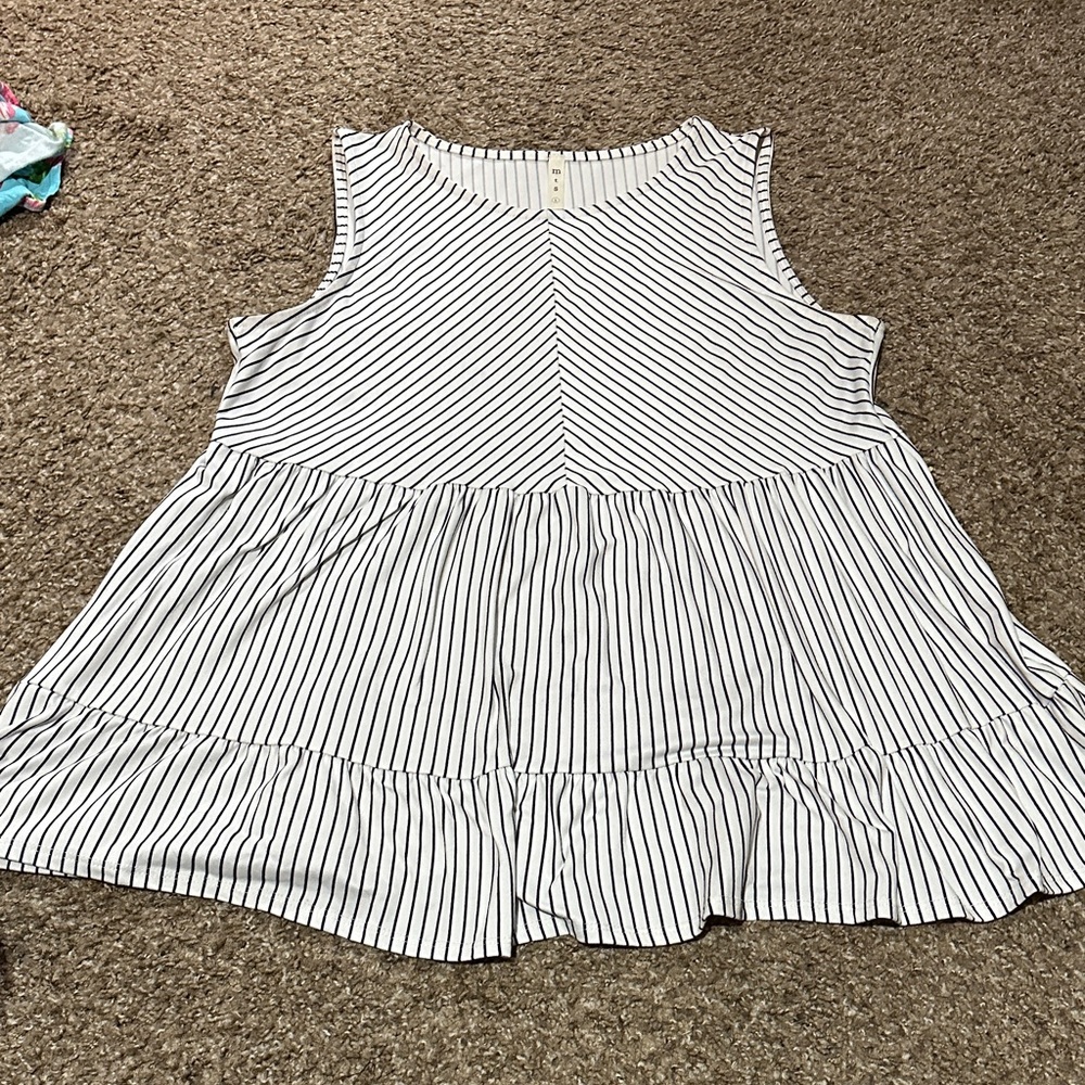 mts Black and White Striped Sleeveless Blouse